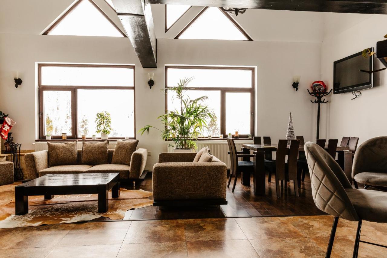 Contele Vladimir Hotel Törcsvár Kültér fotó