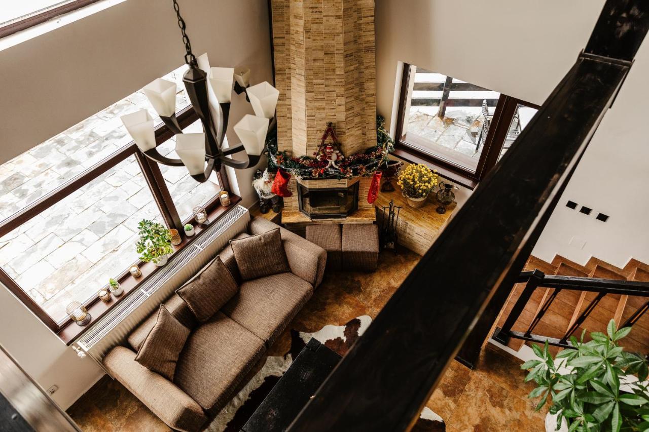 Contele Vladimir Hotel Törcsvár Kültér fotó